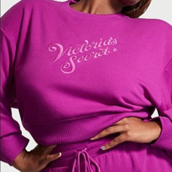 VICTORIA'S SECRET
Stretch Fleece Crewneck Set - Picture 4 of 4